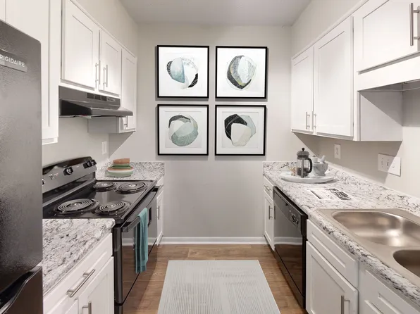 The Retreat at Eddins Apartments