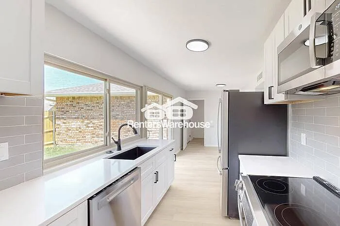 6407 Green Oaks Dr — Photo 9