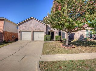 9313 Comanche Ridge Dr, Fort Worth, TX 76131