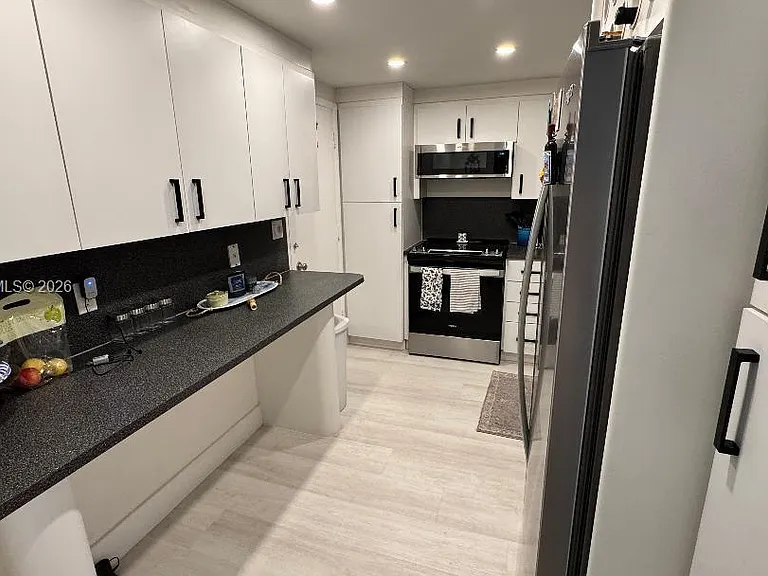 5005 Collins Ave #322 — Photo 5