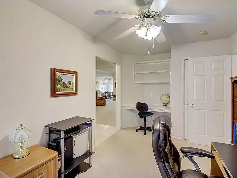 Country Crest Ln — Photo 17