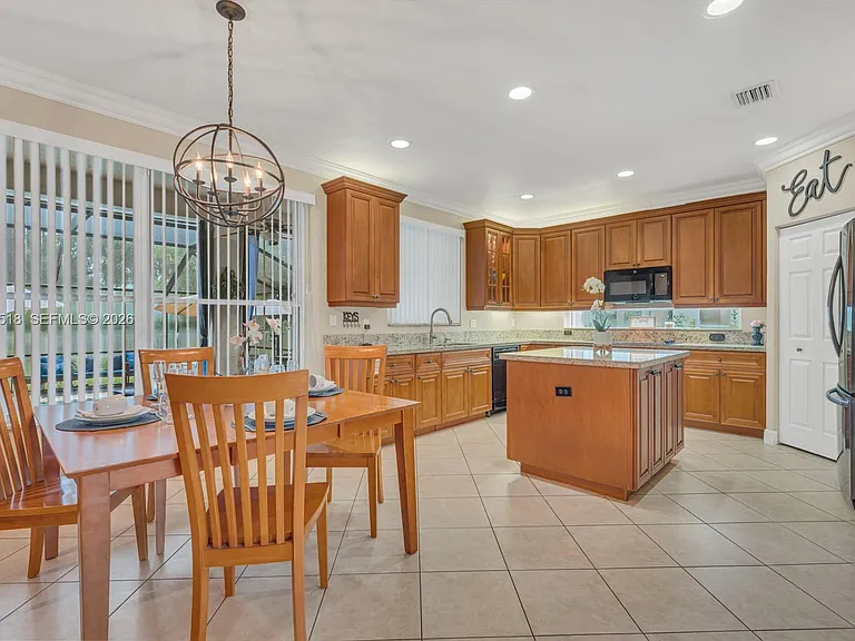 19500 SW 39th Ct — Photo 28