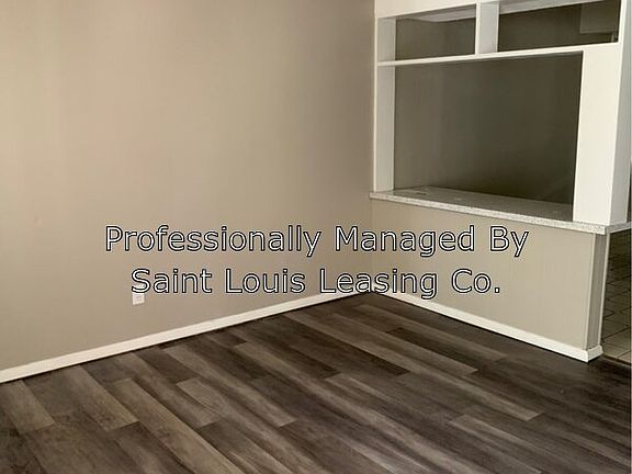 3rd image of 309 Imperial Dr