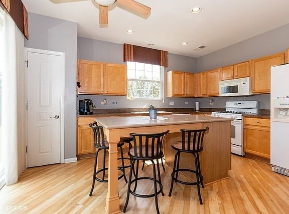 3rd image of 1510 Countryside Dr