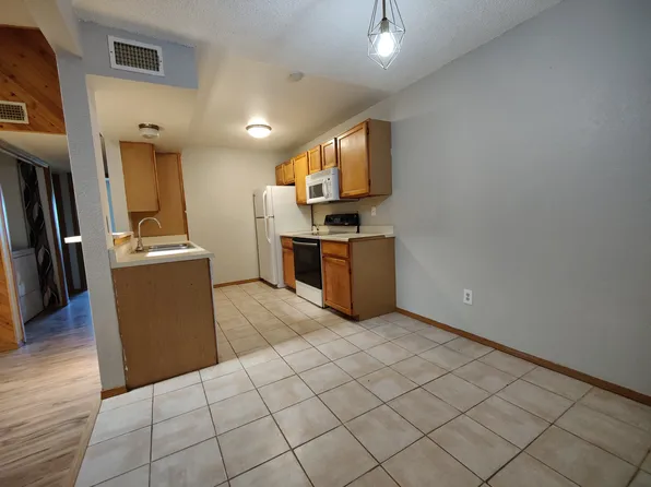 1075 S Elkhart Way APT 301, Aurora, CO 80012