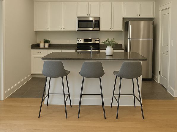 410 Downhill St #419E