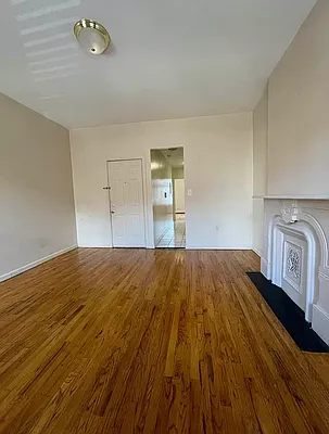 Rented by J Misrahi Realty Corp | media 28