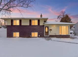 34642 Forman Dr, Sterling Heights, MI 48310