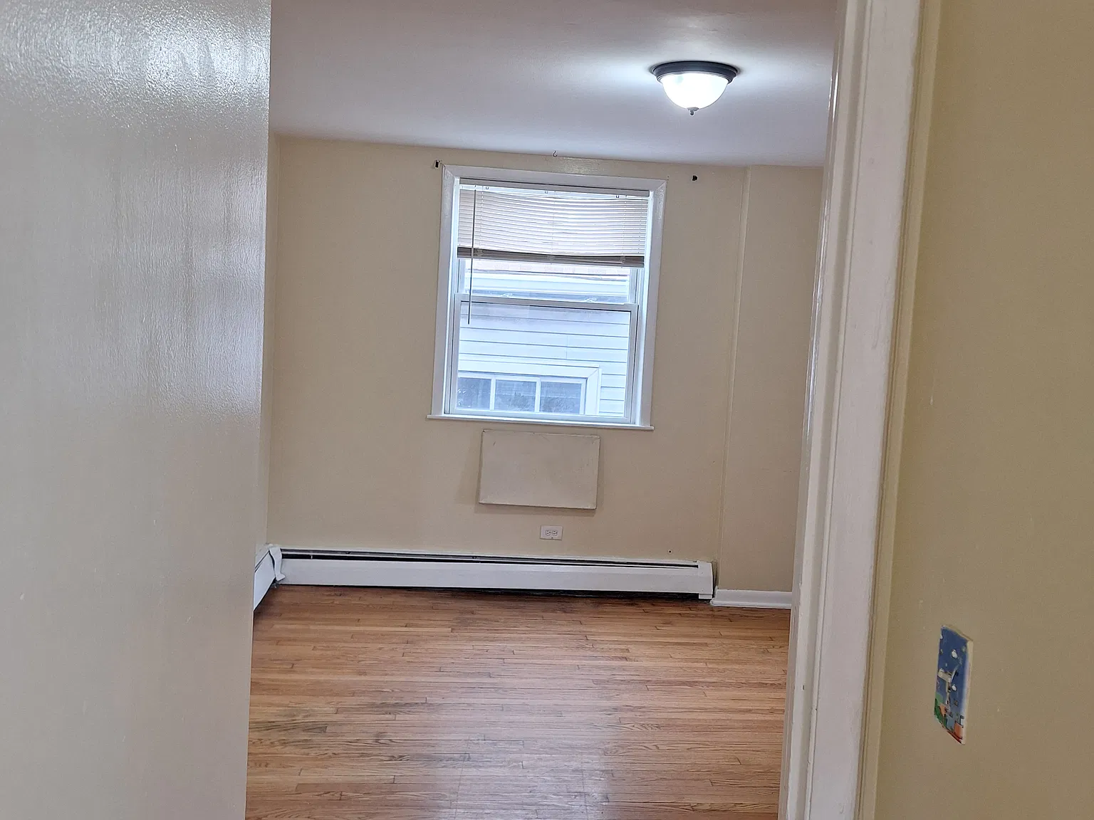 2 bed, 800 sqft, $1,000 — Photo 4