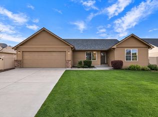 722 NE Redwood Ave, Redmond, OR