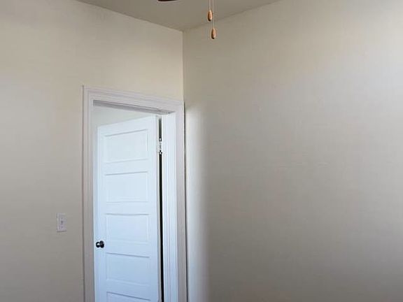 2nd image of 25 N Boulevard APT 2