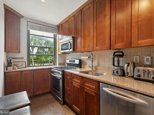 2601 Pennsylvania Ave APT 145, Philadelphia, PA 19130