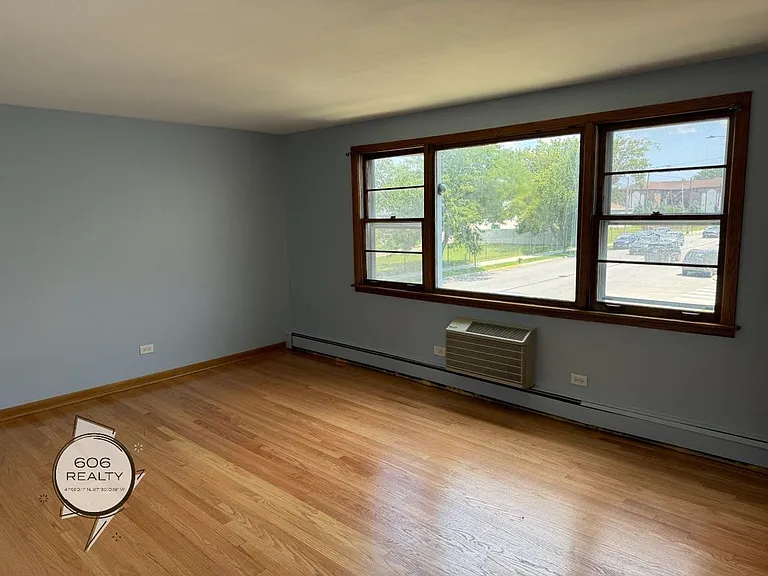 Dunning Area Apts! — Photo 2