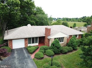 27315 Ridge Rd, Damascus, MD 20872