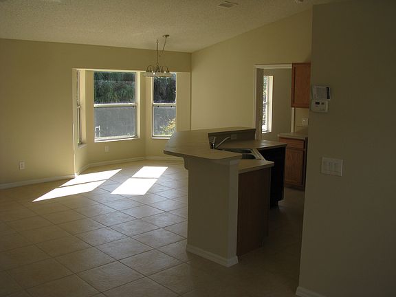 4th image of 7826 105th Ct