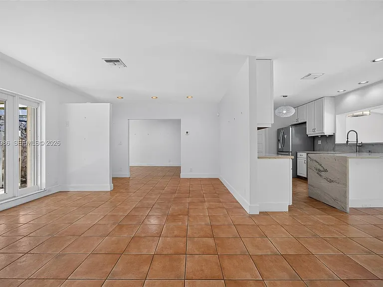 12935 SW 81st Ave — Photo 35