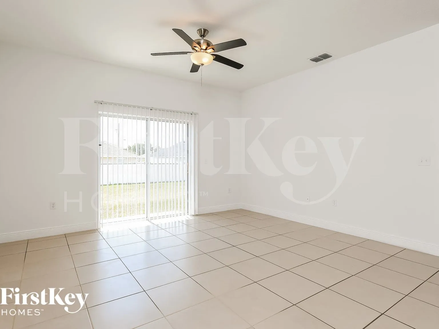 4 bed, 2.0 bath, 1538 sqft, $1,425 — Photo 3