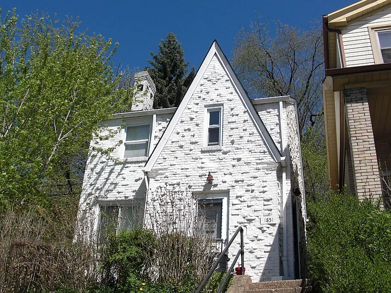 1851 Capital Ave — Photo 1