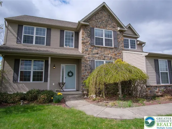 14 Tiffany Cir, Barto, PA 19504