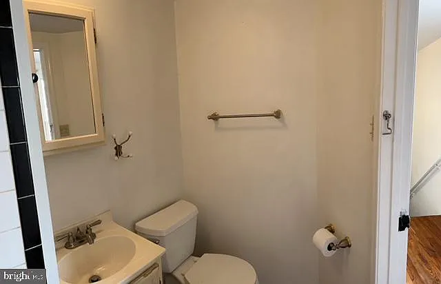 510 N Market St — Photo 15