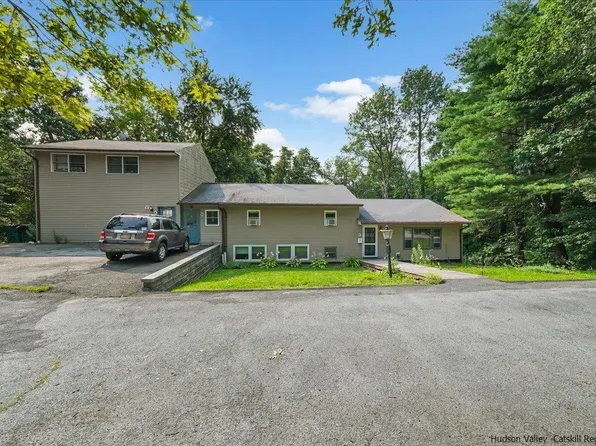 167 N Putt Corners, New Paltz, NY
