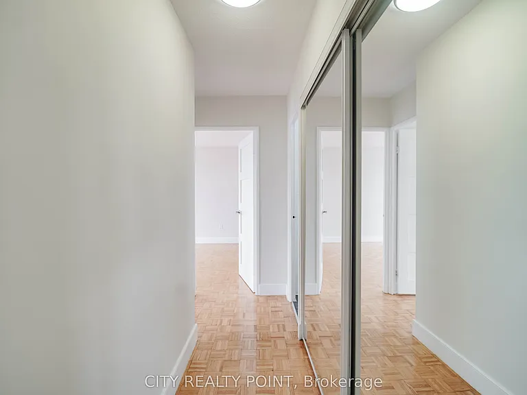 666 Spadina Ave #2411 — Photo 12