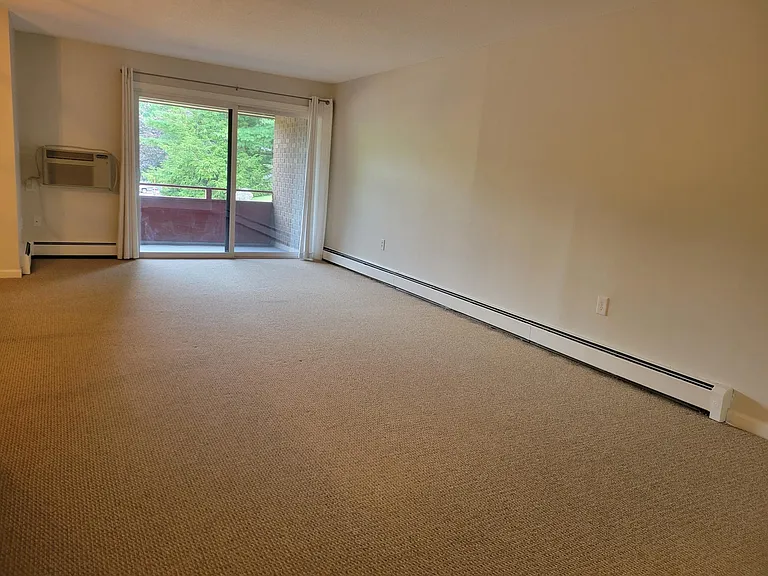 64 Oxbow Dr #B3 — Photo 7