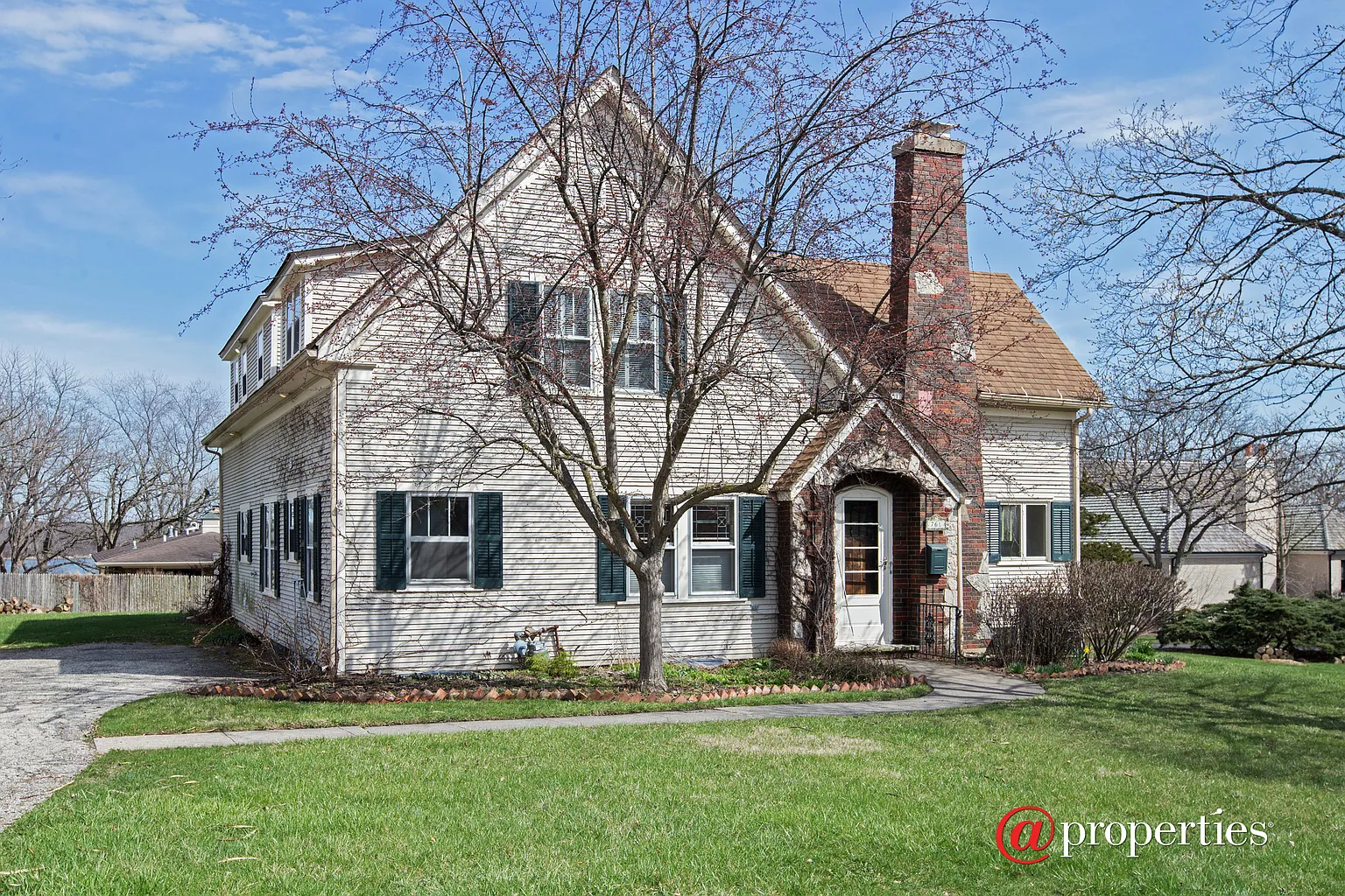 761 Highland Ave photo 1