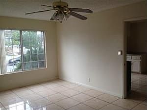 1st image of 820 Figueroa Pl