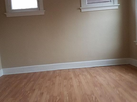 4th image of 410 Berry St #1R