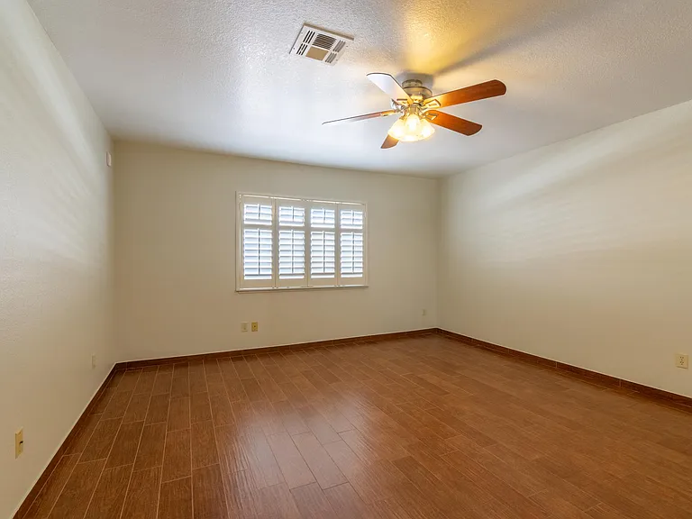 1321 Del Mar St #3 — Photo 10