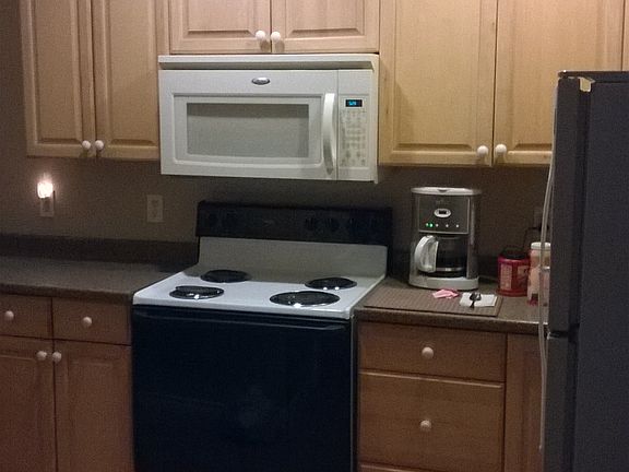 3rd image of 104 4th Ct
