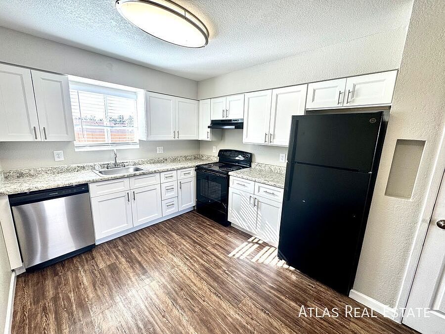 1st image of 465 W Ivyglen St #8-116