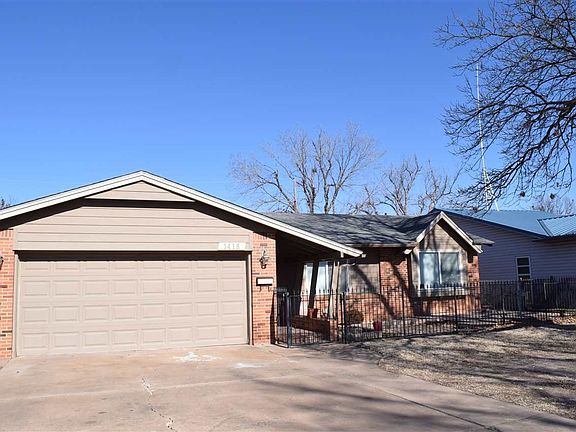2nd image of 1418 Suggett Ave
