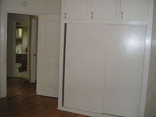 3rd image of 830 S 49th St