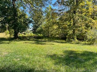 279 E Shorts Corner Rd, Pekin, IN 47165