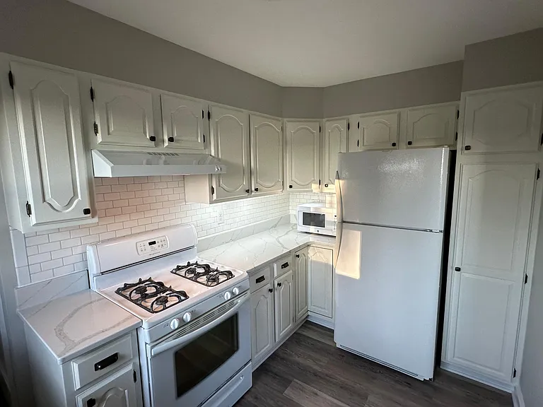 481 Kiwanis Ave — Photo 6