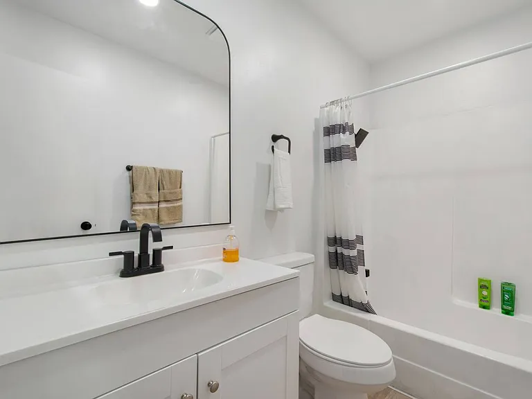 3720 S Marine St #4 — Photo 14