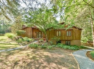 36 Birnamwood Dr, Chapel Hill, NC 27516