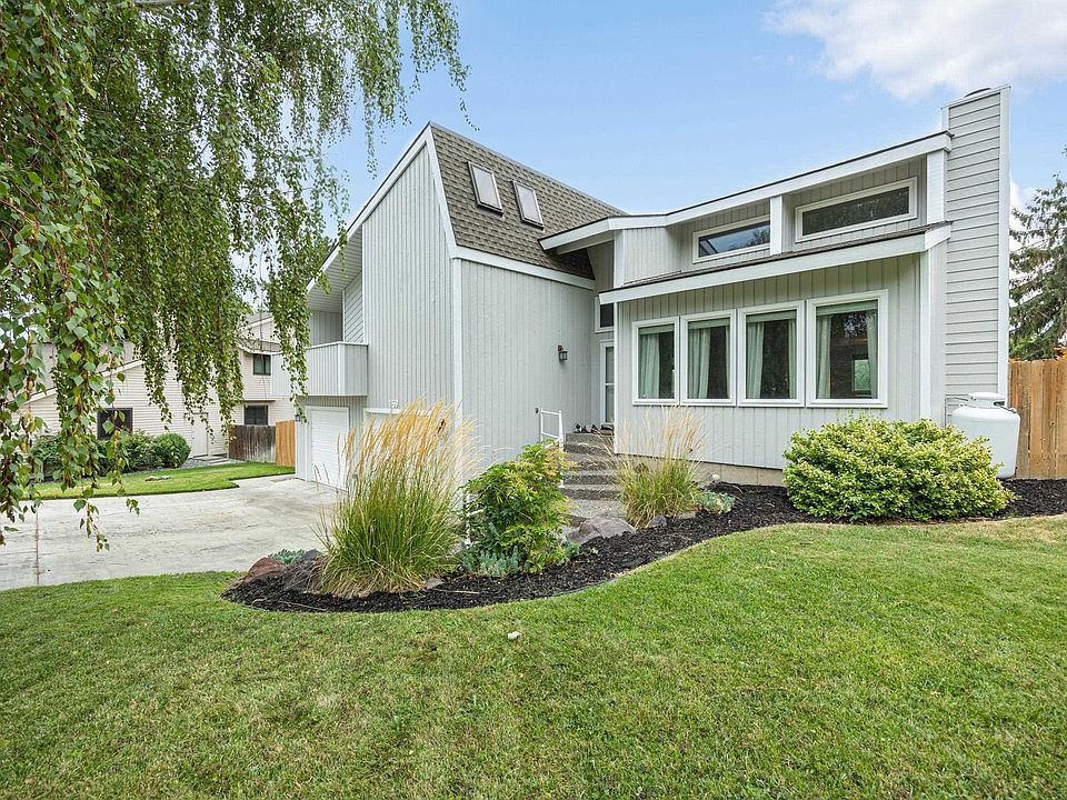 1st image of 159 Greenview Dr