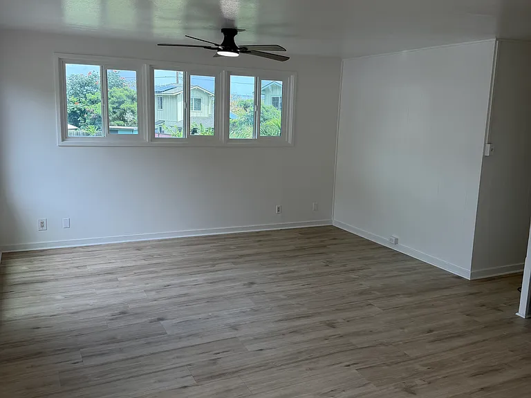 Right side view of the spacious living room