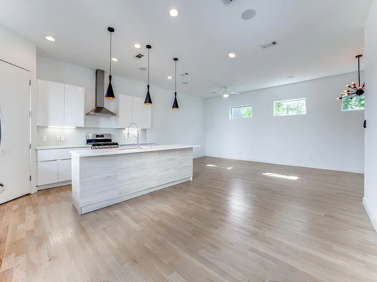 5714 Bryan Pkwy #D — Photo 10