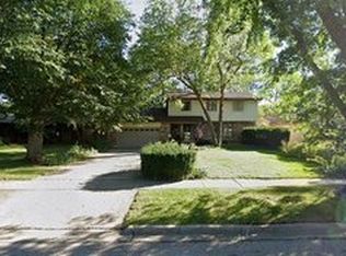 313 Bell Dr, Cary, IL 60013