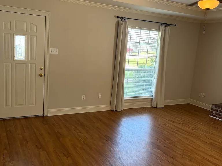 17226 Northlake Dr — Photo 12
