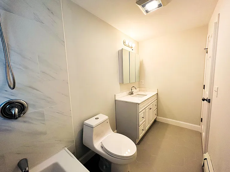 27 Waverly St #1 — Photo 5