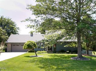 251 Cliffside Dr, Shepherdsville, KY 40165