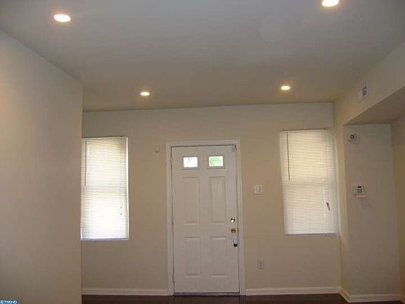 5th image of 4726 Vista St