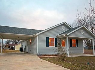 318 Martin St, Bowling Green, MO 63334