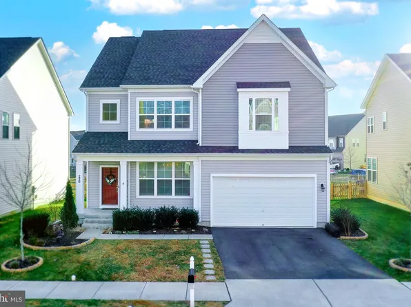 220 Upper Heyford Pl, Purcellville, VA 20132