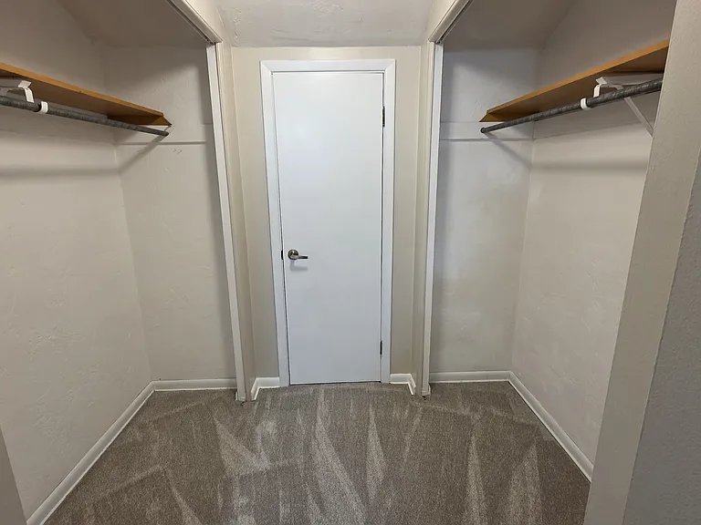 25400 Country Club Blvd #2 — Photo 28